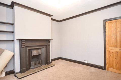 3 bedroom terraced house to rent, Limes Avenue, Melton Mowbray, Leicestershire