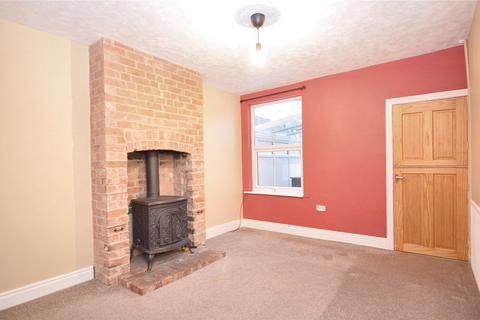 3 bedroom terraced house to rent, Limes Avenue, Melton Mowbray, Leicestershire