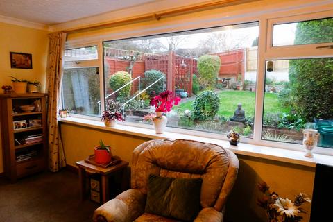 2 bedroom bungalow for sale - Sycamore Avenue, Newhall, DE11