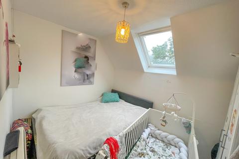 52 Armstrong Close, Newmarket, CB8 8HD