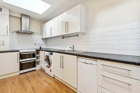 3 bedroom house to rent - Wymering Road, London