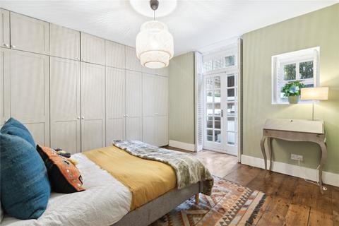 2 bedroom flat for sale, London