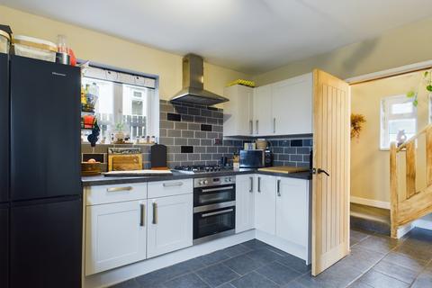 43 Ladyhill, Usk, NP15 1SH