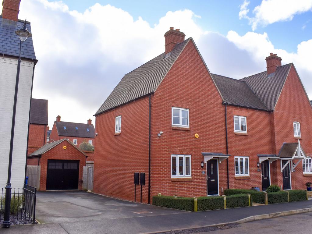 Sandown Road, Towcester, NN12 2 bed end of terrace house for sale £
