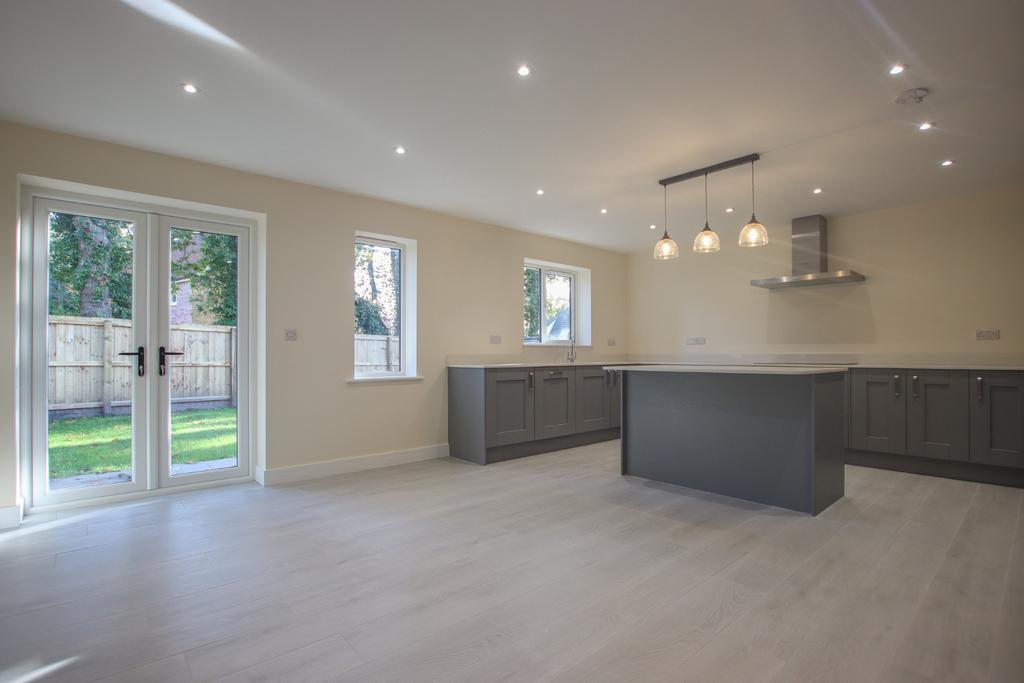 Mere Road, Stow Bedon 3 bed detached bungalow for sale £485,000