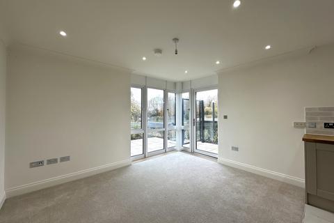 2 bedroom ground floor flat to rent, Grove Road, Wantage