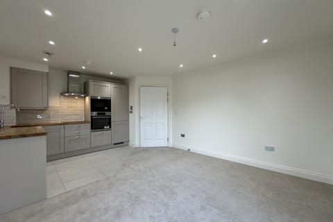 2 bedroom ground floor flat to rent, Grove Road, Wantage