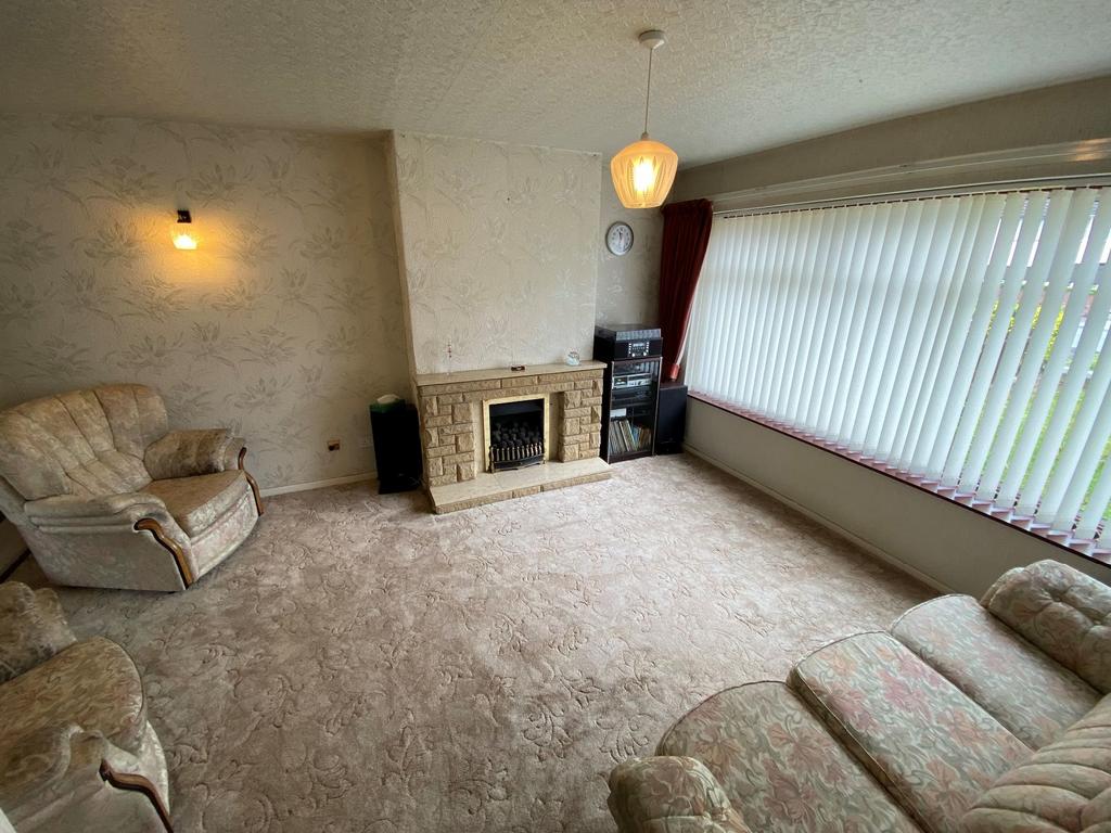 Shirley, Solihull B90 3 bed semidetached house for sale £275,000