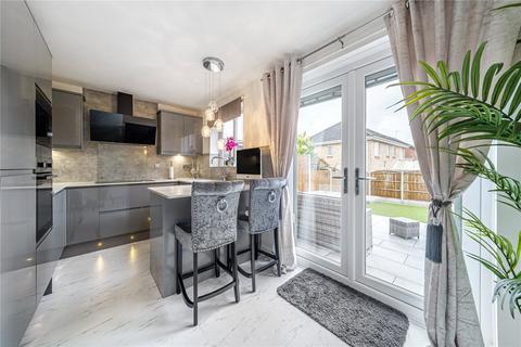 3 Alasdair Close, Chadderton, Oldham, OL9 0NE
