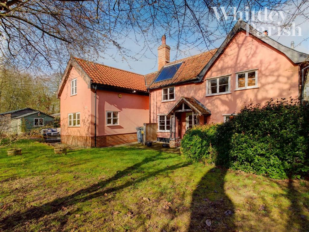The Street, Thornham Magna 3 bed cottage for sale £475,000
