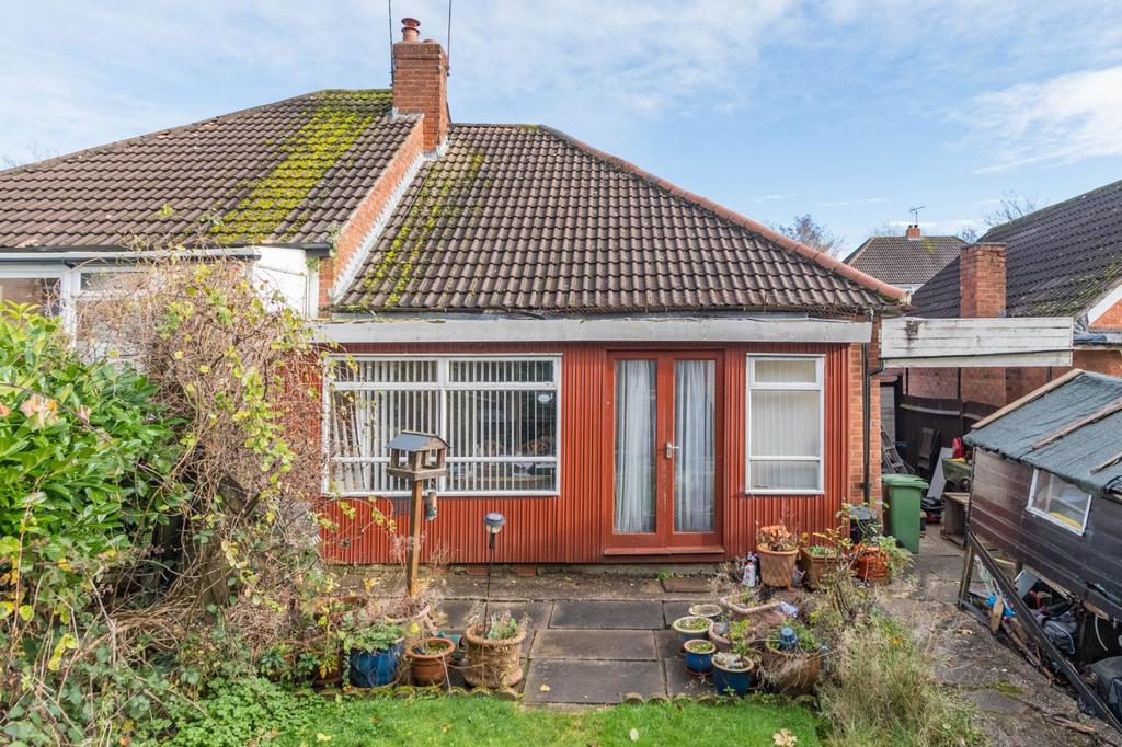 Malvern Road, Headless Cross, Redditch, Worcestershire, B97 2 bed