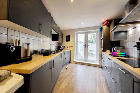 1 bedroom in a house share to rent - Hall Street, Stockport, SK1
