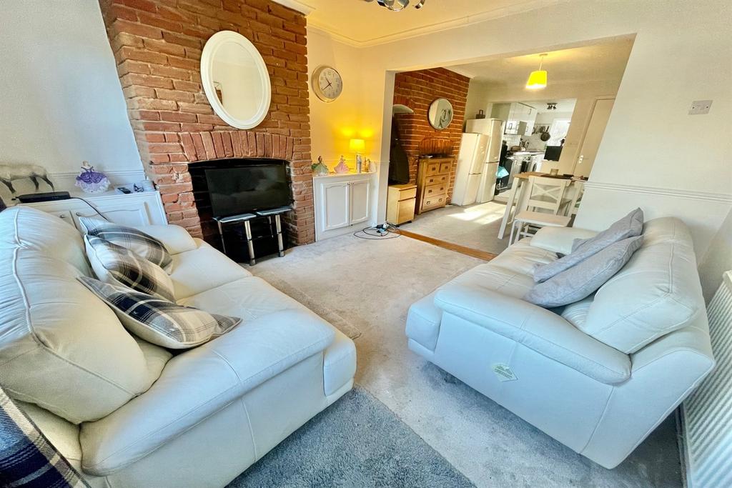 Hadham Road, Stortford, CM23 2 bed terraced house for sale £275,000