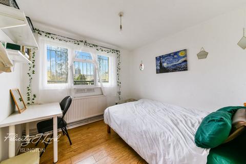 4 bedroom flat for sale, Malcolm House, Arden Estate, Islington, N1