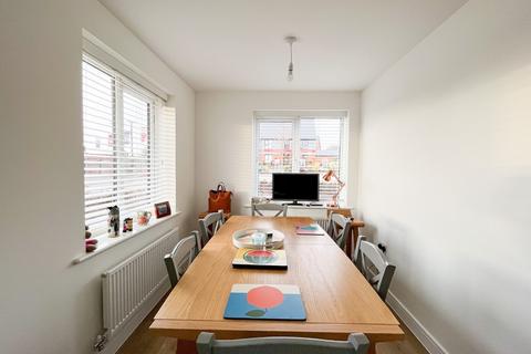 3 bedroom semi-detached house to rent, Willow Tree Fields, Nailsea, North Somerset, BS48