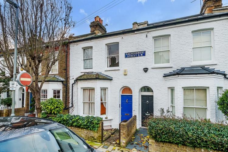 Abercrombie Street London SW11 2 bed house to rent £2,900 pcm (£669 pw)