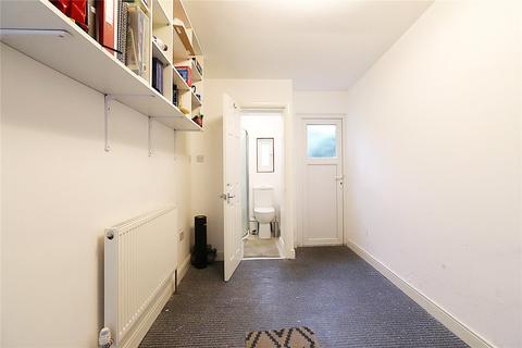 62 Pinnacle Hill, Bexleyheath, DA7 6AG