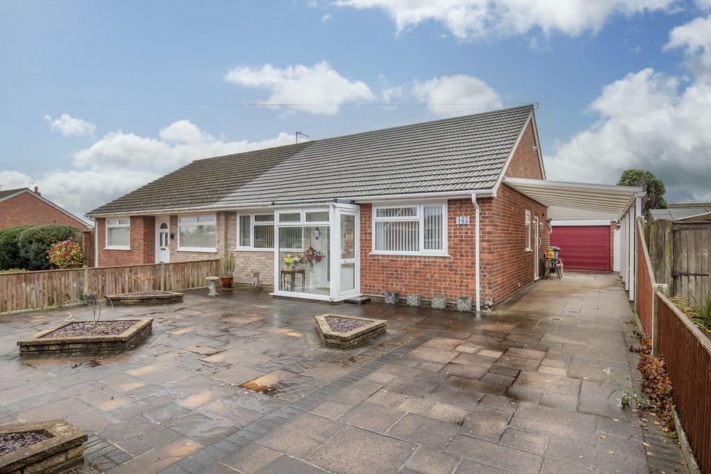 Gowing Road, Hellesdon 2 bed semidetached bungalow £1,000 pcm (£231 pw)