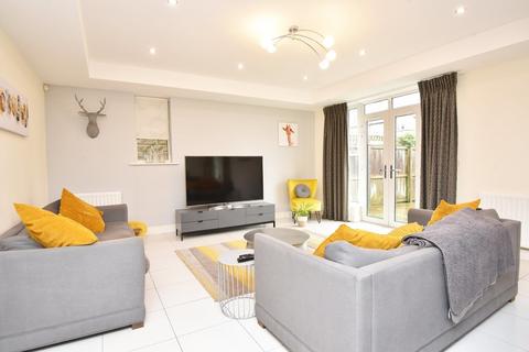 4 Beech Close, Harrogate, HG2 0FE
