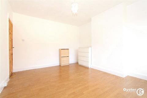 4 bedroom terraced house to rent - Dawpool Road, London, NW2