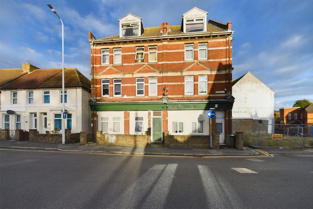 Radnor Park Road, Folkestone 13 bed detached house for sale £650,000