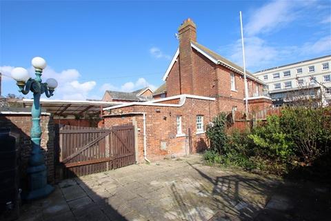 4 bedroom detached house for sale, Tower Road, Clacton on Sea