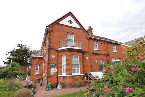 4 bedroom detached house for sale, Tower Road, Clacton on Sea