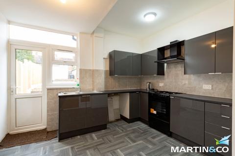 2 bedroom terraced house to rent - Court Oak Road, Harborne, B17