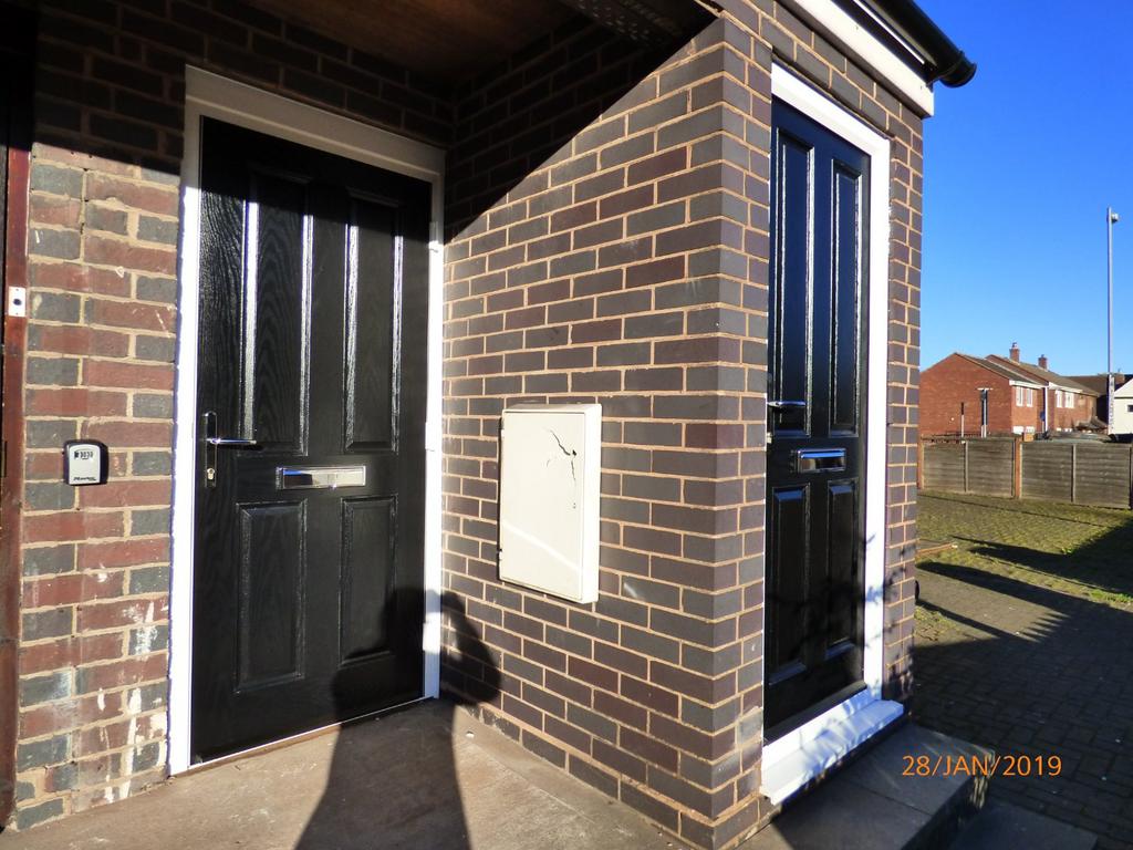 Watling Street, Brownhills, Walsall, WS8 1 bed flat to rent £495 pcm
