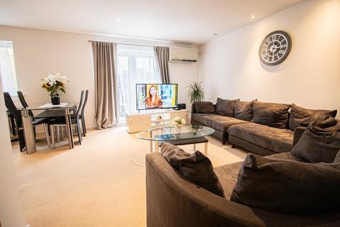 2 bedroom apartment to rent, Finnimore Court, Cardiff