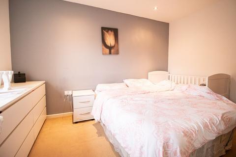 2 bedroom apartment to rent, Finnimore Court, Cardiff