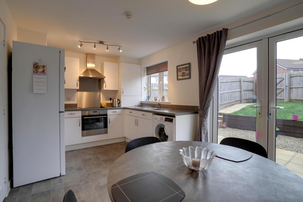 Cranbrook, Exeter 3 bed semidetached house for sale £275,000