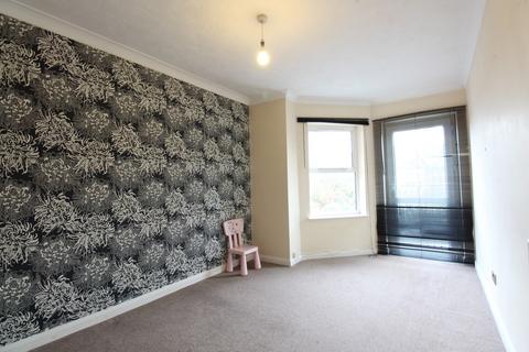 2 bedroom apartment to rent, Shaftesbury Avenue