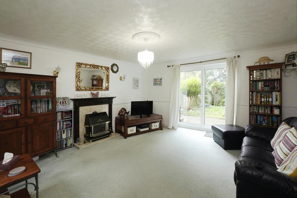Pine Ridge, Northampton, NN3 4 bed detached house for sale £310,000