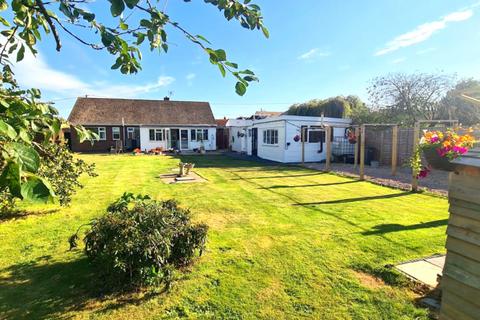 3 bedroom detached bungalow for sale, North Road, Tattershall Thorpe LN4