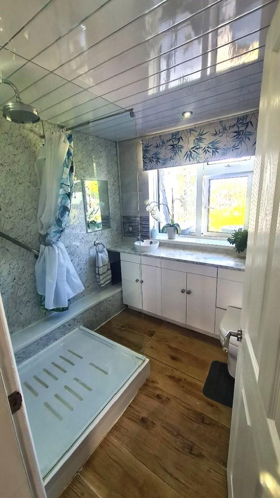 Bathroom 3.1