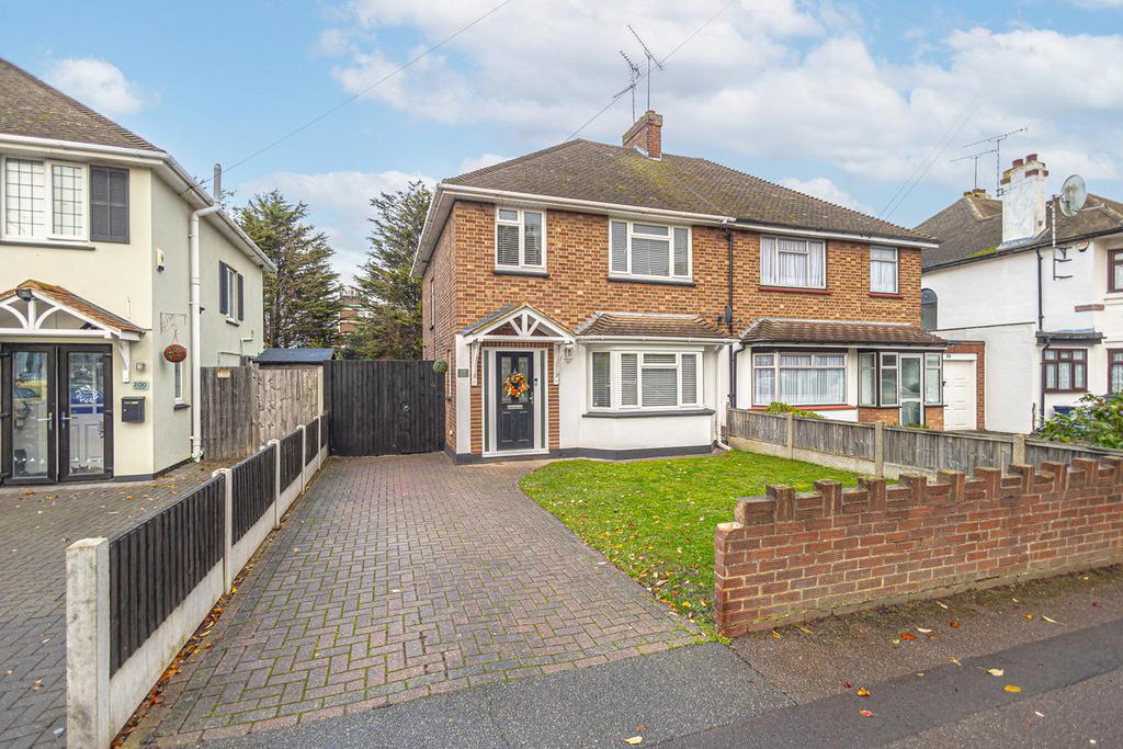 Mayfield Avenue, Southendonsea, SS2 3 bed semidetached house for