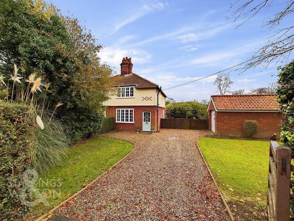 Highfield Avenue, Brundall, Norwich 3 bed semidetached house for sale £450,000