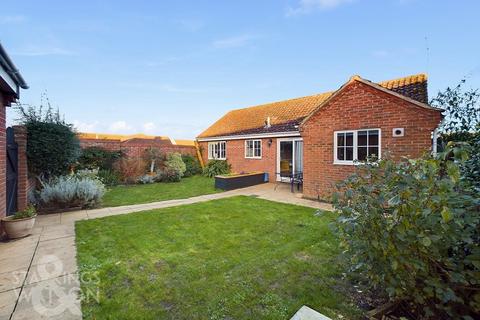 2 bedroom detached bungalow for sale, Will Rede Close, Beccles