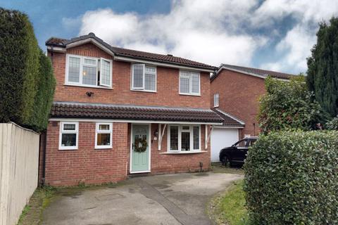 2 Bates Close, Sutton Coldfield, B76 1TL