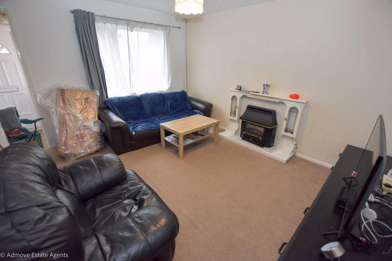 Pochard Drive, Altrincham, WA14 2 bed semidetached house £1,100 pcm (£254 pw)