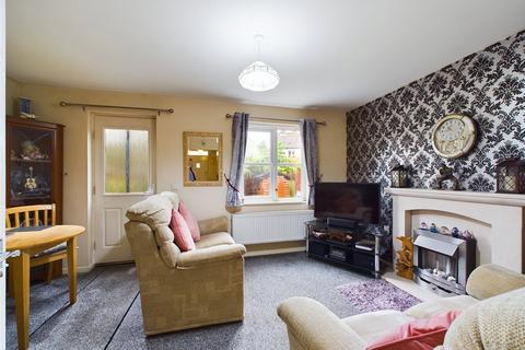 2 bedroom semi-detached house for sale, Lyneham Drive, Quedgeley, Gloucester, Gloucestershire, GL2