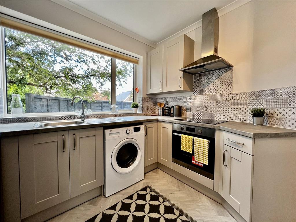 Arcadia Avenue, Bournemouth, BH8 1 bed apartment for sale £215,000