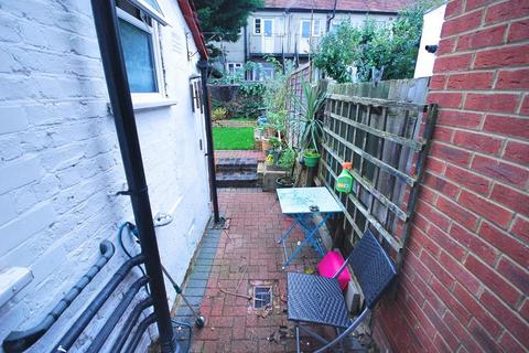 18 Cromwell Road, Wembley, HA0 1JS