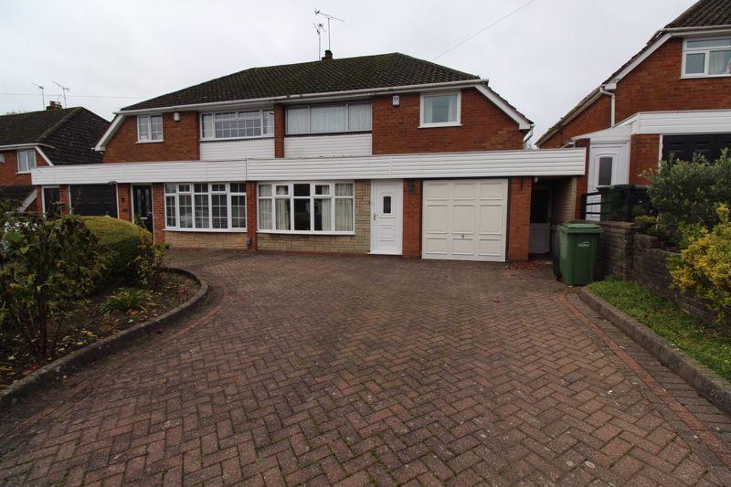 Huntlands Road, Halesowen B63 3 bed semidetached house for sale £289,950
