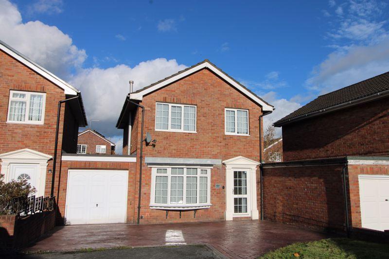 Croesonen Parc, Abergavenny 3 bed detached house for sale £300,000