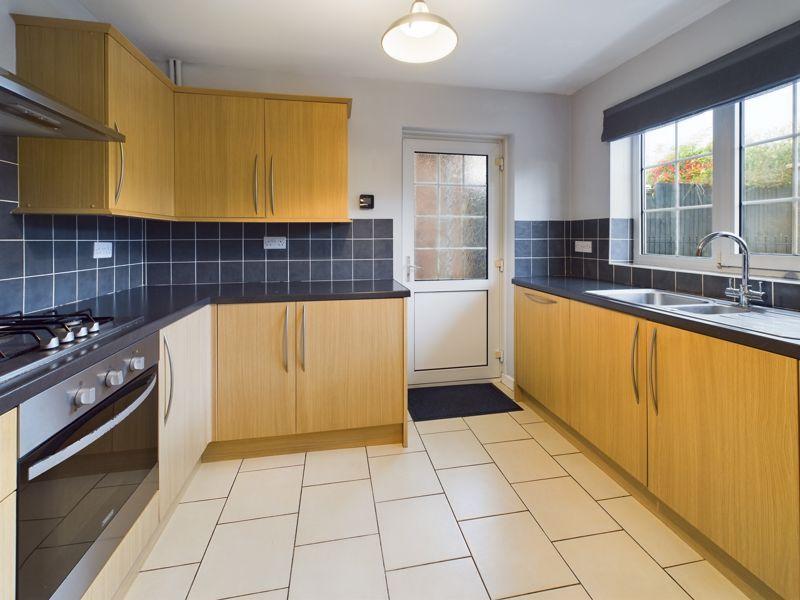 Croesonen Parc, Abergavenny 3 bed detached house for sale £300,000