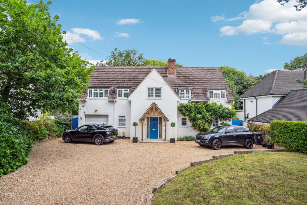 Daleside, Gerrards Cross, Buckinghamshire 5 bed detached house for sale