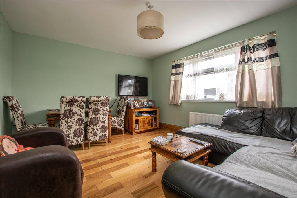 Deanswood View, Leeds 2 bed apartment for sale £130,000