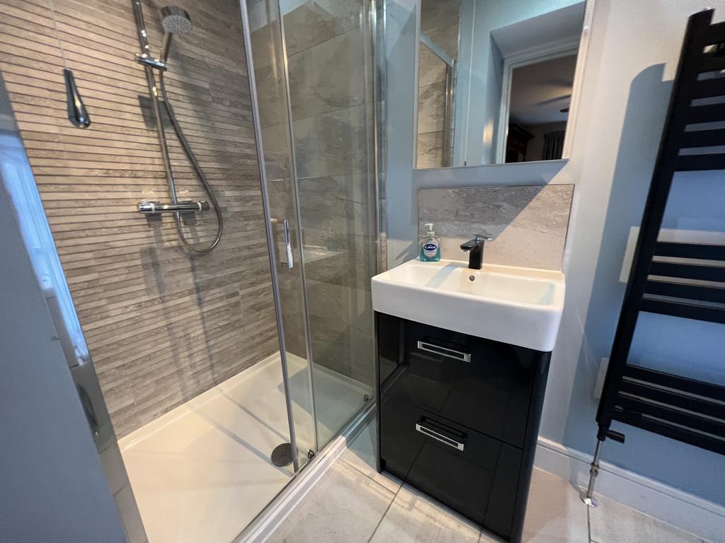 En Suite Shower Room